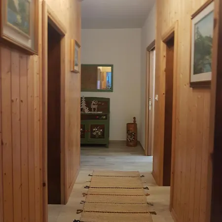 Dolomiti Ferienwohnung, Vacanze. *